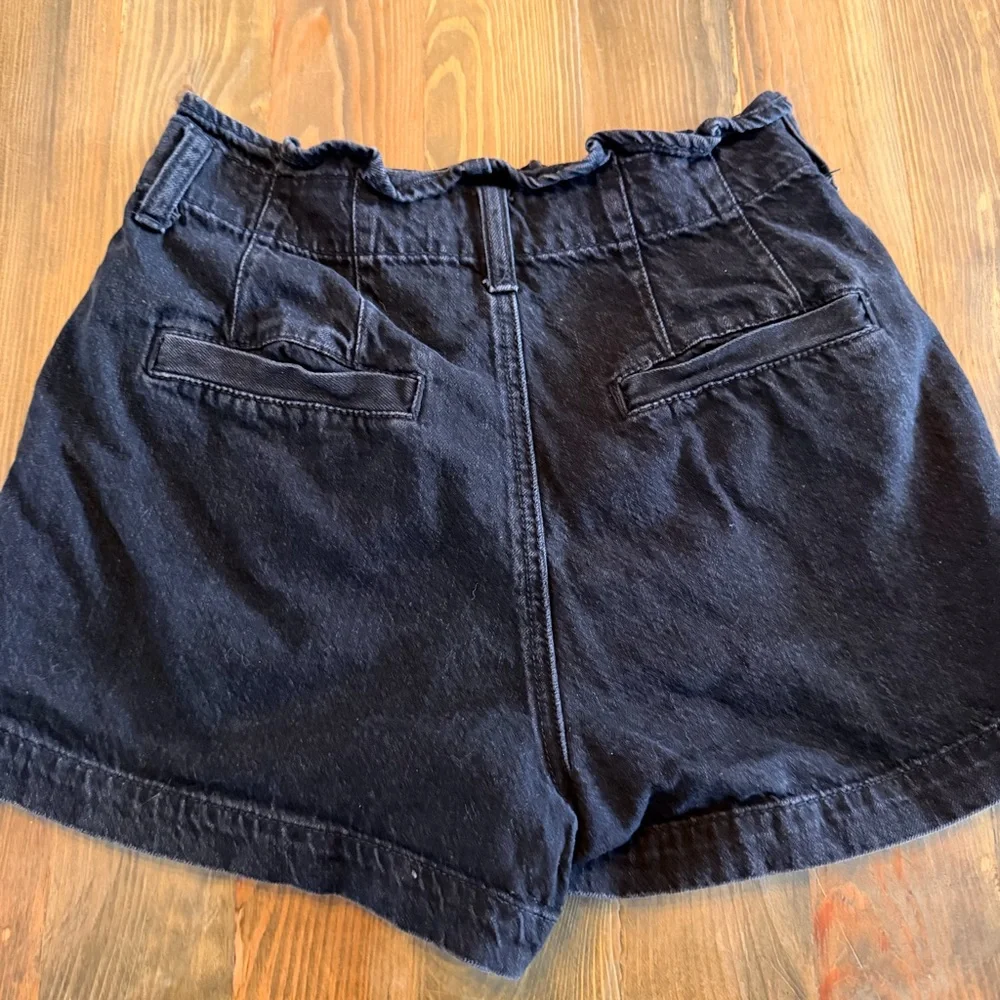 American Eagle Outfitters Black High-Waist Paperbag Shorts